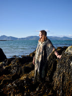 Flo & Fjære poncho